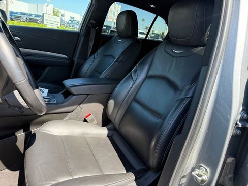 Used 2024 Cadillac XT4 Premium Luxury FWD image 4