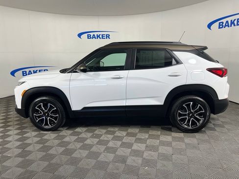 Used 2021 Chevrolet TrailBlazer ACTIV w/ Technology Package AWD/4WD image 2