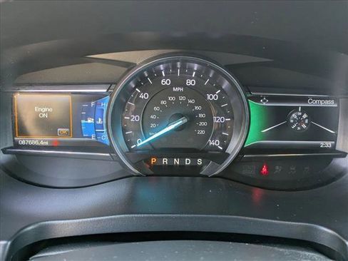 Used 2017 Ford Explorer XLT w/ Equipment Group 202A image 11