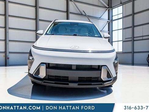 Used 2025 Hyundai Kona SEL FWD image 23