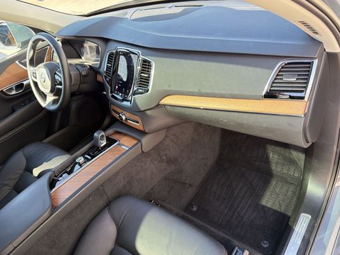 Used 2023 Volvo XC90 B6 Plus w/ Protection Package Premier image 31