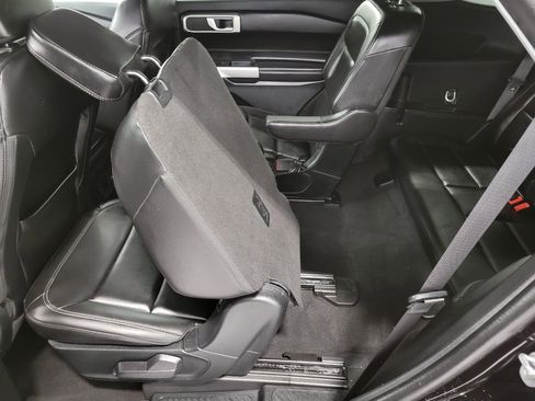 Used 2023 Ford Explorer XLT w/ Equipment Group 202A image 24