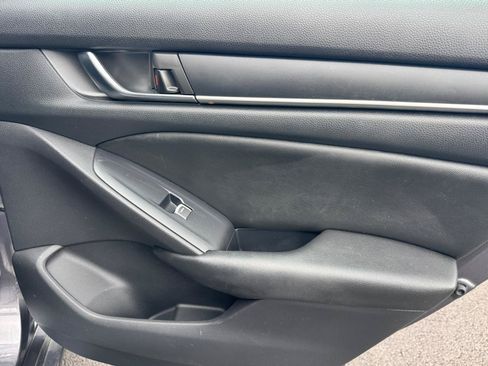 Used 2019 Honda Accord LX image 25