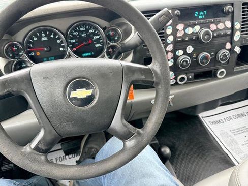 Used 2011 Chevrolet Silverado 2500 W/T AWD/4WD image 13