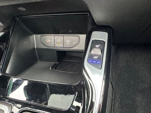 Used 2025 Kia Sorento SX Prestige w/ Sage Leather Package image 50