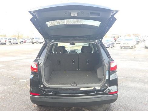 Used 2019 Chevrolet Equinox LS w/ LS Convenience Package image 10