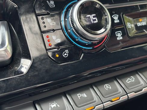 Used 2023 GMC Sierra 1500 Denali Ultimate image 33