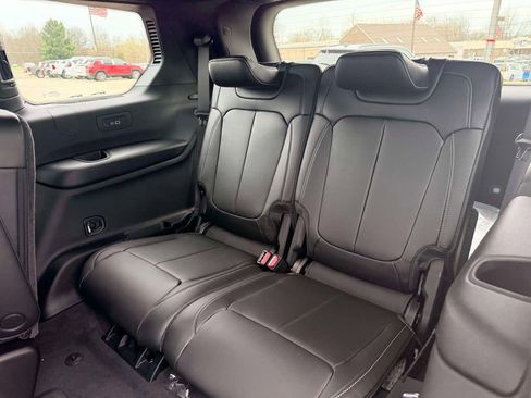 New 2026 Jeep Grand Cherokee L Limited AWD/4WD image 11