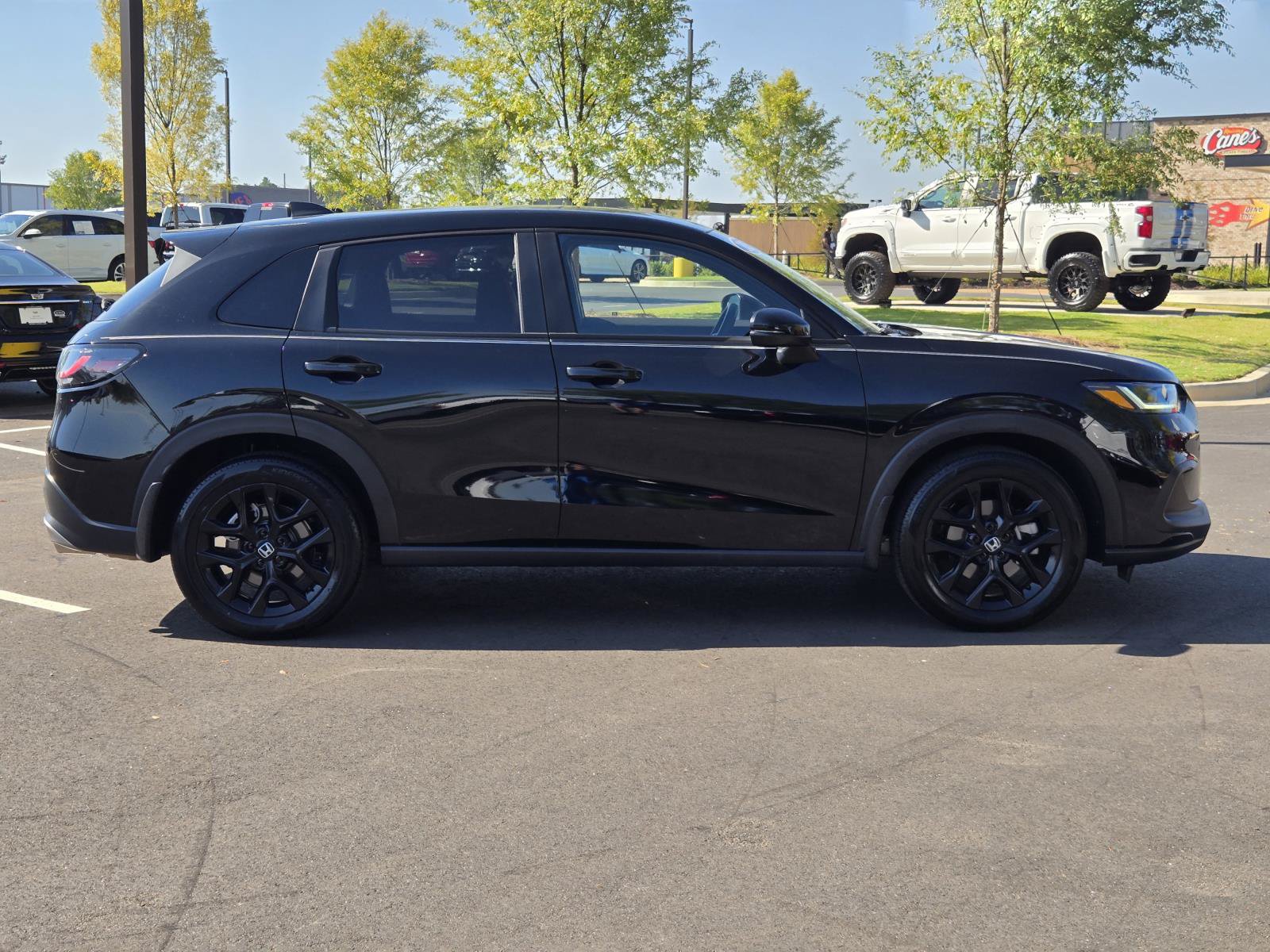 Used 2025 Honda HR-V Sport image 8