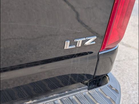 Used 2023 Chevrolet Silverado 2500 LTZ AWD/4WD image 21