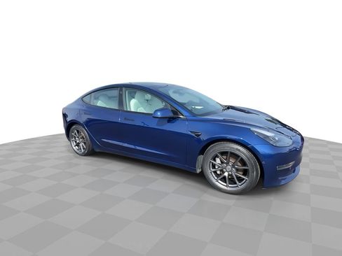 Used 2021 Tesla Model 3 Long Range AWD/4WD image 9