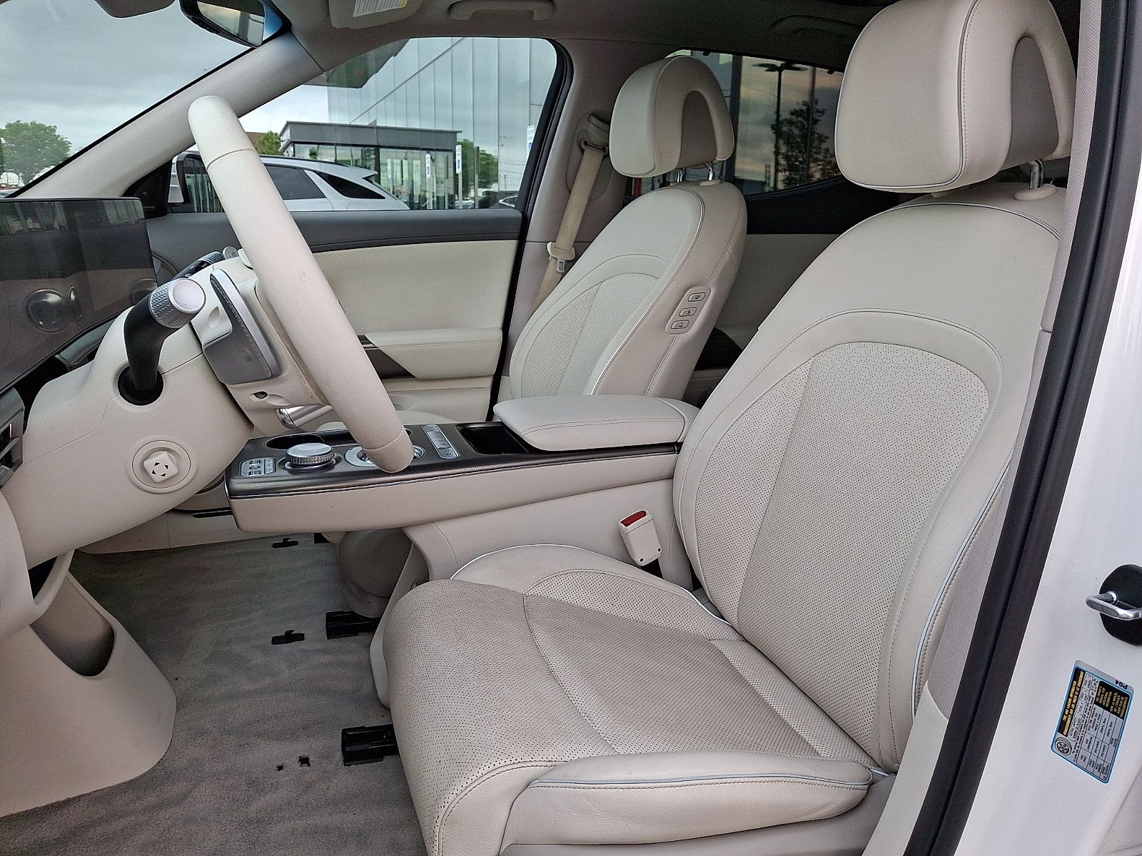 Used 2023 Genesis GV60 Advanced AWD/4WD image 13