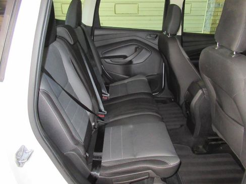 Used 2019 Ford Escape S image 30