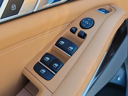 New 2026 BMW X5 xDrive50e w/ M Sport Package image 15