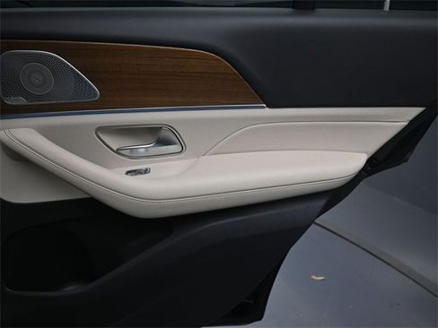 Used 2020 Mercedes-Benz GLE 350 4MATIC image 28