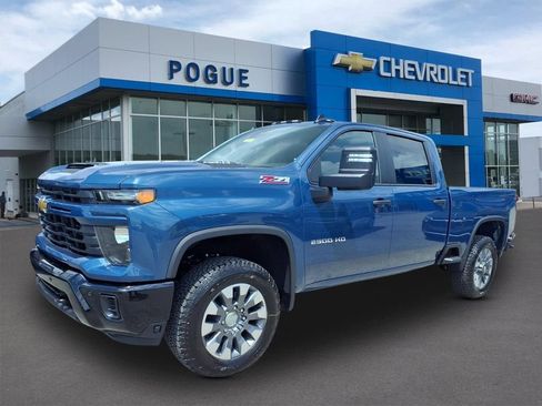 New 2026 Chevrolet Silverado 2500 Custom w/ Custom Value Package AWD/4WD image 4
