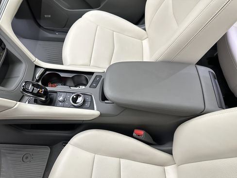 Used 2025 Cadillac XT5 Premium Luxury image 43