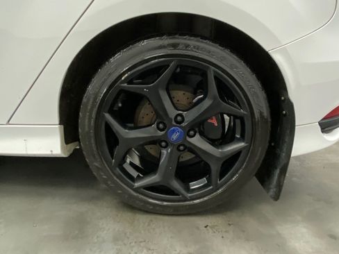 Used 2016 Ford Focus ST FWD image 18