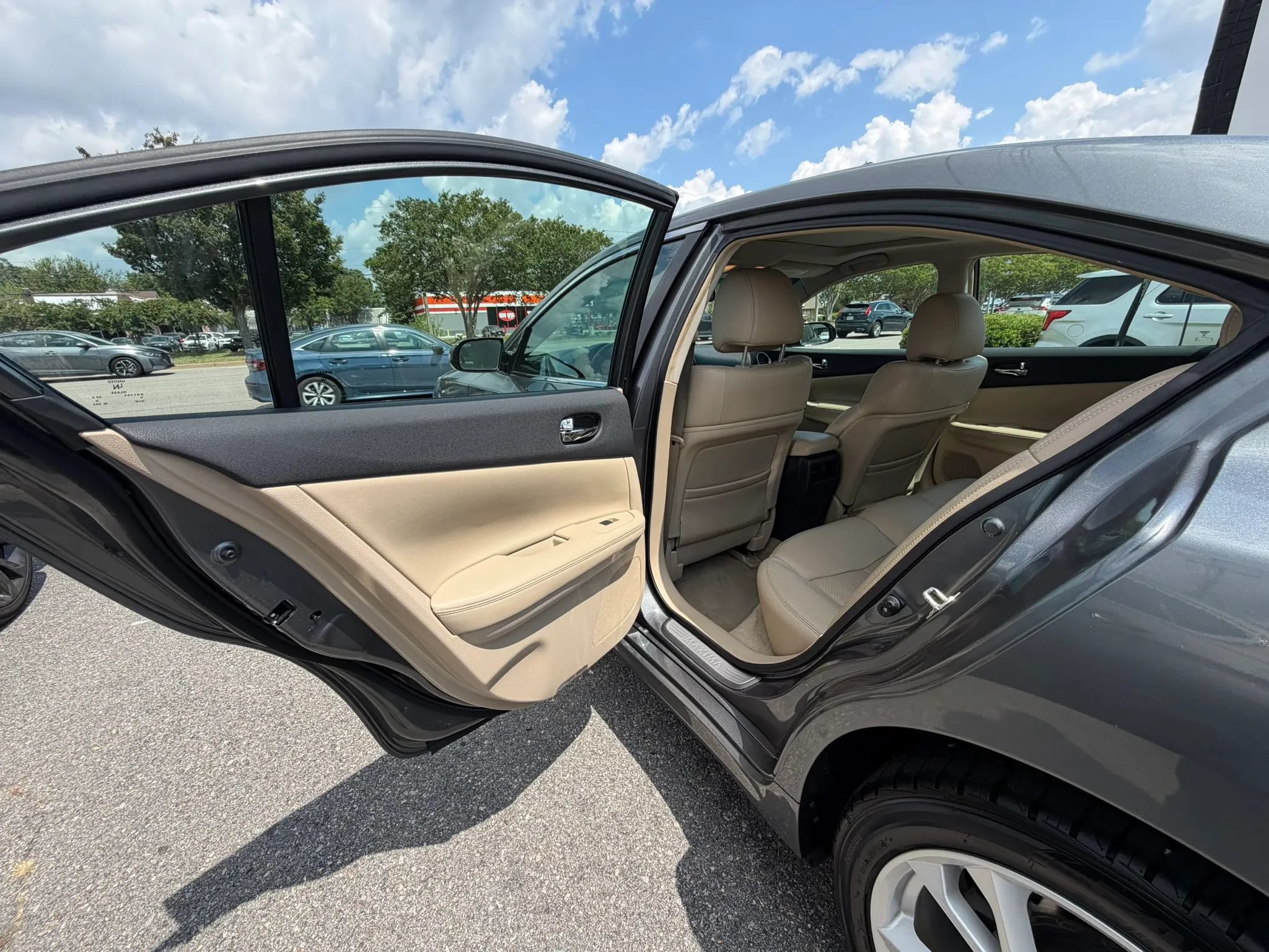 Used 2014 Nissan Maxima 3.5 SV w/ SV Value Package FWD image 12