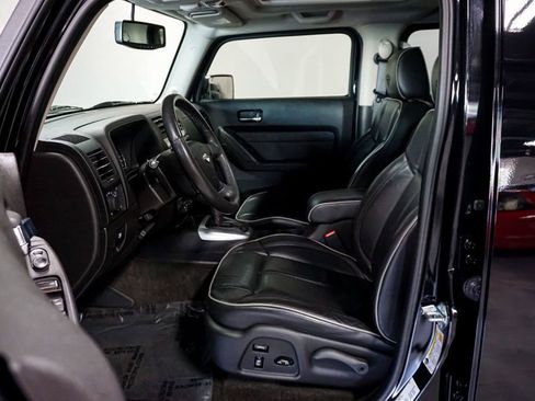 Used 2009 HUMMER H3 Alpha image 8