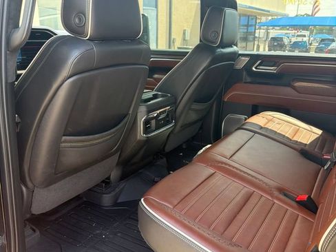 Used 2024 GMC Sierra 2500 Denali Ultimate w/ Max Trailering Package AWD/4WD image 5