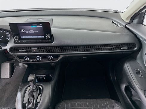 Certified 2024 Honda HR-V LX image 20