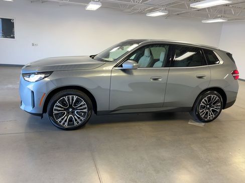 New 2026 BMW X3 xDrive30 w/ Convenience Package image 2