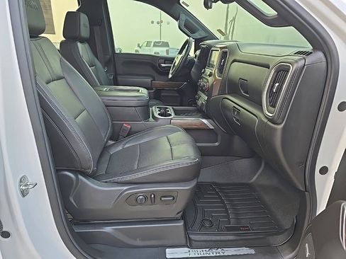 Used 2020 Chevrolet Silverado 1500 High Country image 33