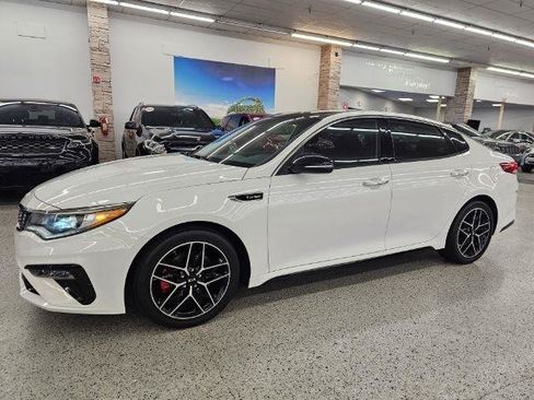 Used 2020 Kia Optima SX FWD image 2