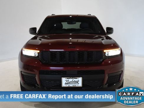 Used 2023 Jeep Grand Cherokee L Laredo AWD/4WD image 2