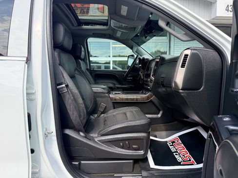 Used 2015 GMC Sierra 2500 Denali w/ Duramax Plus Package AWD/4WD image 40