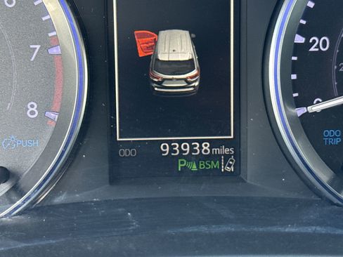 Used 2019 Toyota Highlander Limited image 34