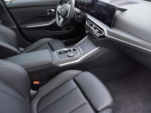 Used 2024 BMW 330i Sedan w/ M Sport Package RWD image 10