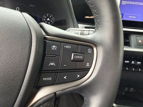 Used 2025 Lexus UX 300h AWD w/ Cold Area Package image 30