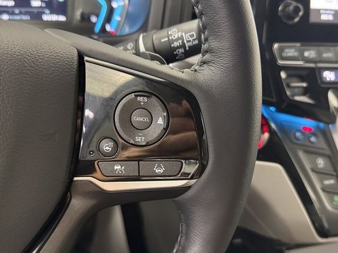 Used 2024 Honda Odyssey Elite image 31