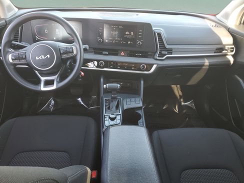 Certified 2024 Kia Sportage LX image 8