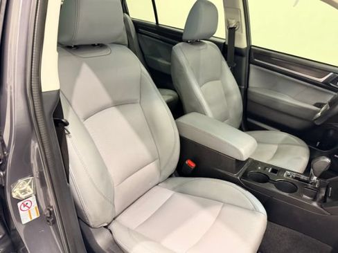Used 2019 Subaru Legacy 2.5i Limited AWD/4WD image 38
