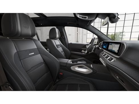 New 2026 Mercedes-Benz GLS 63 AMG 4MATIC image 4