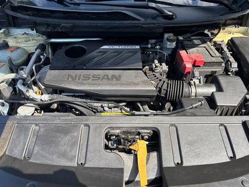 Certified 2023 Nissan Rogue Platinum AWD/4WD image 12