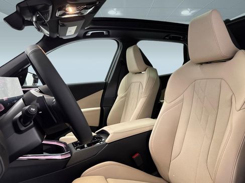 Used 2026 BMW X3 xDrive30 w/ Premium Package image 21