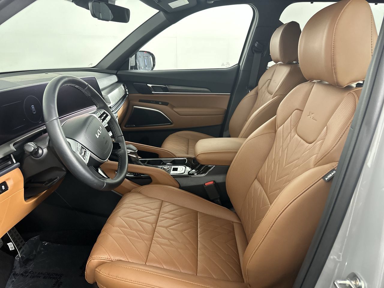 Certified 2025 Kia Telluride SX X-Line AWD/4WD image 2