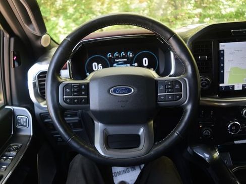 Used 2021 Ford F150 Lariat w/ Equipment Group 502A High AWD/4WD image 4
