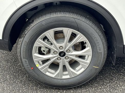 New 2026 Ford Escape Active image 17