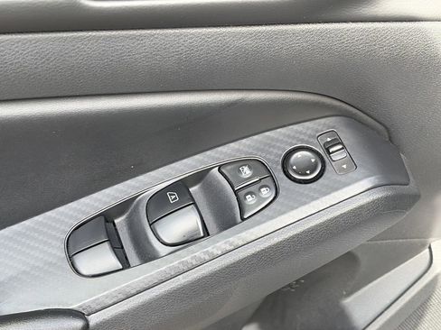 Used 2024 Nissan Altima 2.5 SV w/ SV Premium Package image 25