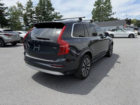 Used 2022 Volvo XC90 T6 Momentum w/ Advanced Package AWD/4WD image 4