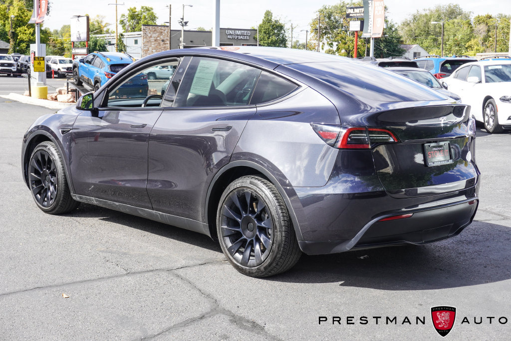 Used 2024 Tesla Model Y Long Range AWD/4WD image 5