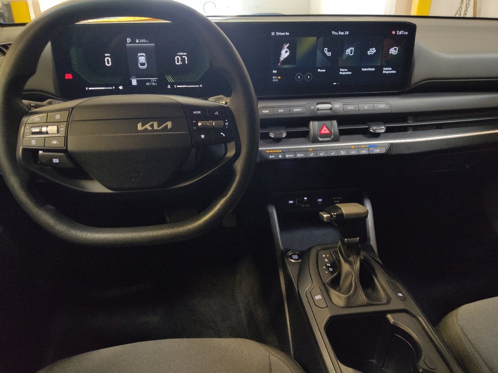 Used 2025 Kia K4 FWD image 22