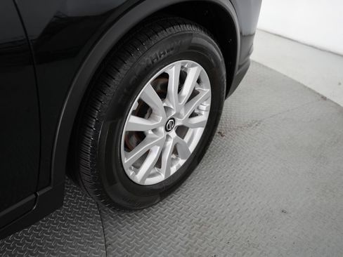 Used 2020 Nissan Rogue SV FWD image 54