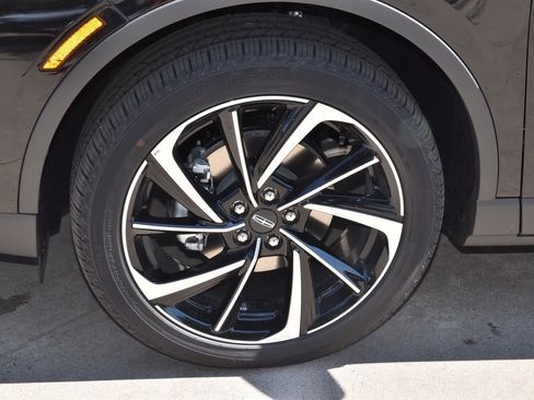 New 2025 Lincoln Corsair Reserve w/ Equipment Group 202A image 38