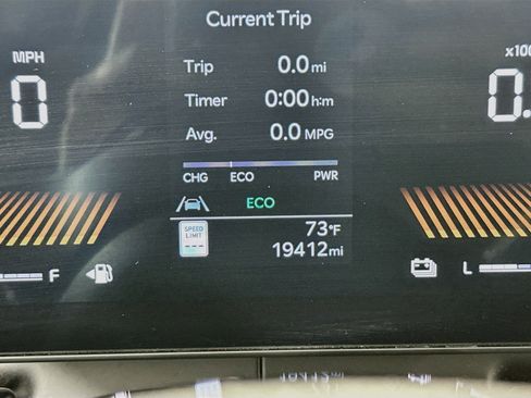 Used 2026 Kia Carnival LXS FWD image 19